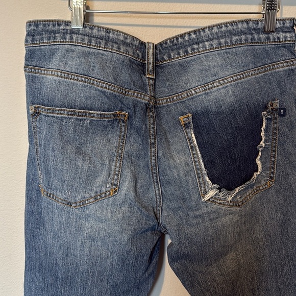 Pilcro by Anthropologie Heritige Boyfriend Distressed Jeans Sz 28 Cropped - Picture 10 of 16